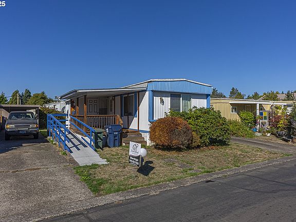 5th image of 2150 Laura St Space 57