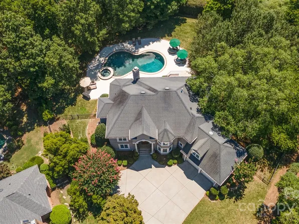 4202 Gosford Pl, Charlotte, NC 28277