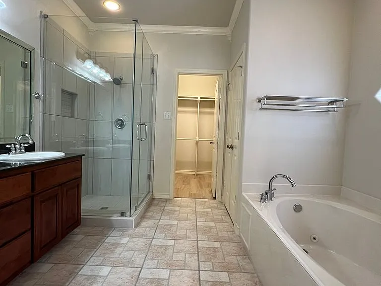 14813 Leeward Dr #404 — Photo 38
