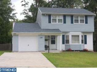 19 Sheffield Ln, Turnersville, NJ 08012