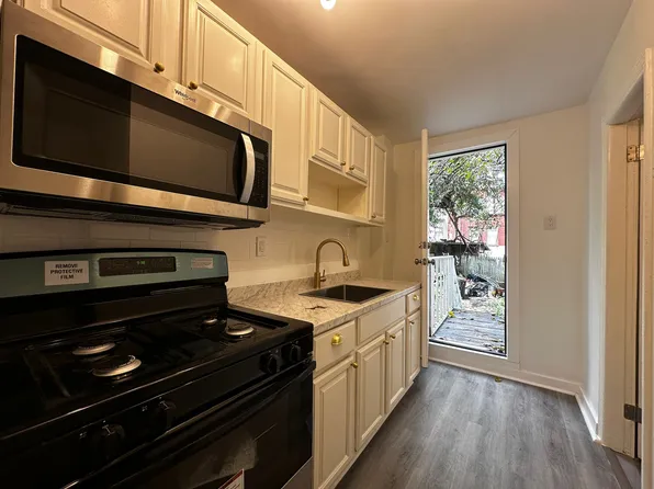 337 Whiton Street image 1 of 9