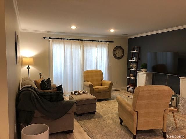725 Randolph St Apt 218, photo 7