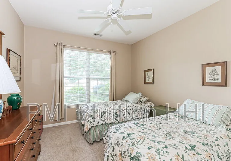 10 Raymond Rd — Photo 17