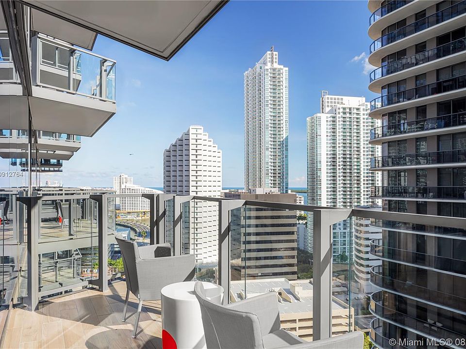 1st image of 788 Brickell Plz #906