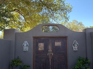 34 Saint Francis Plz #A, Ranchos De Taos, NM 87557
