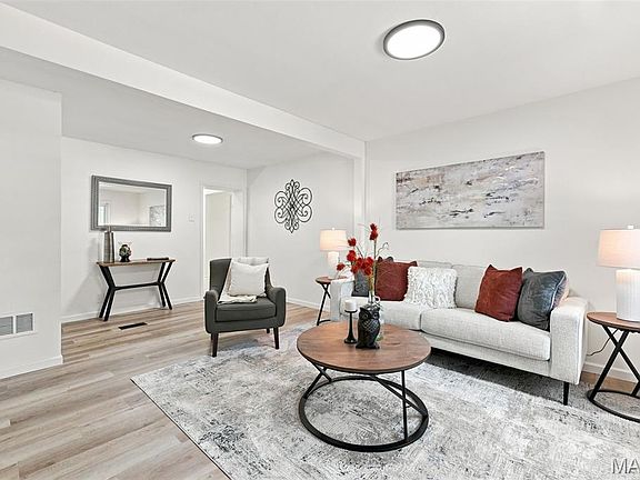 3rd image of 3518 San Jose Ln