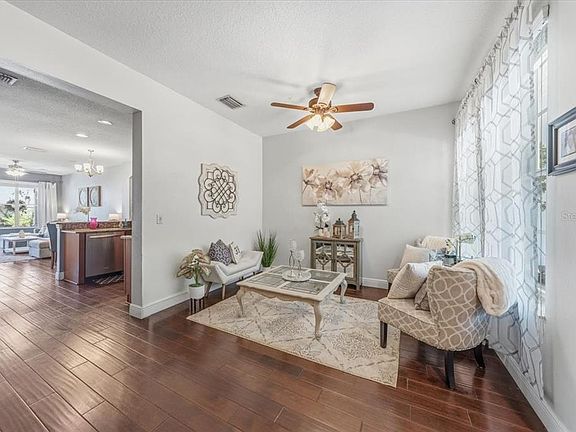 4th image of 9606 Royce Dr