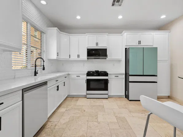 436 Via De La Paz, Palm Desert, CA 92211