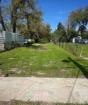 5th image of 5429 Marais St