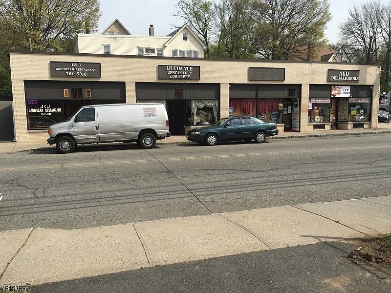 1st image of 396 Valley St