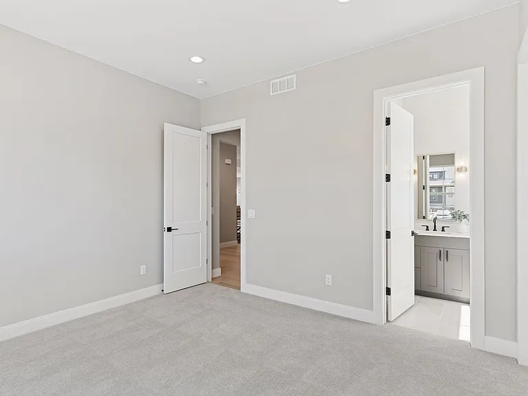 1425 Burt Ave — Photo 28