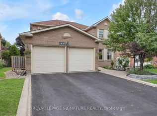 1821 Pilgrims Way, Oakville, ON L6M1X2