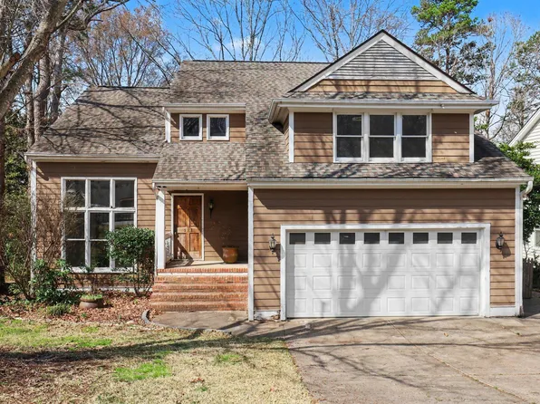 121 Marquette Dr, Cary, NC 27513