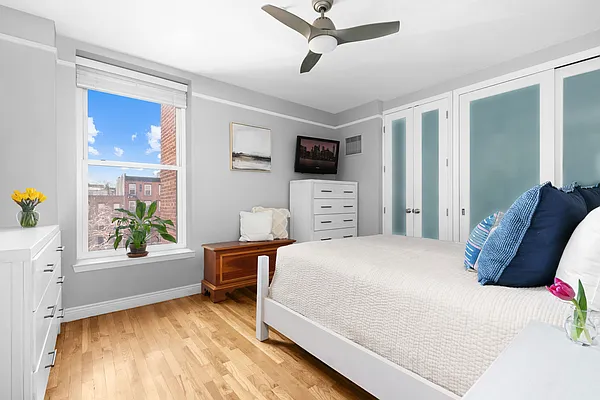 Sold by Compass | media 4