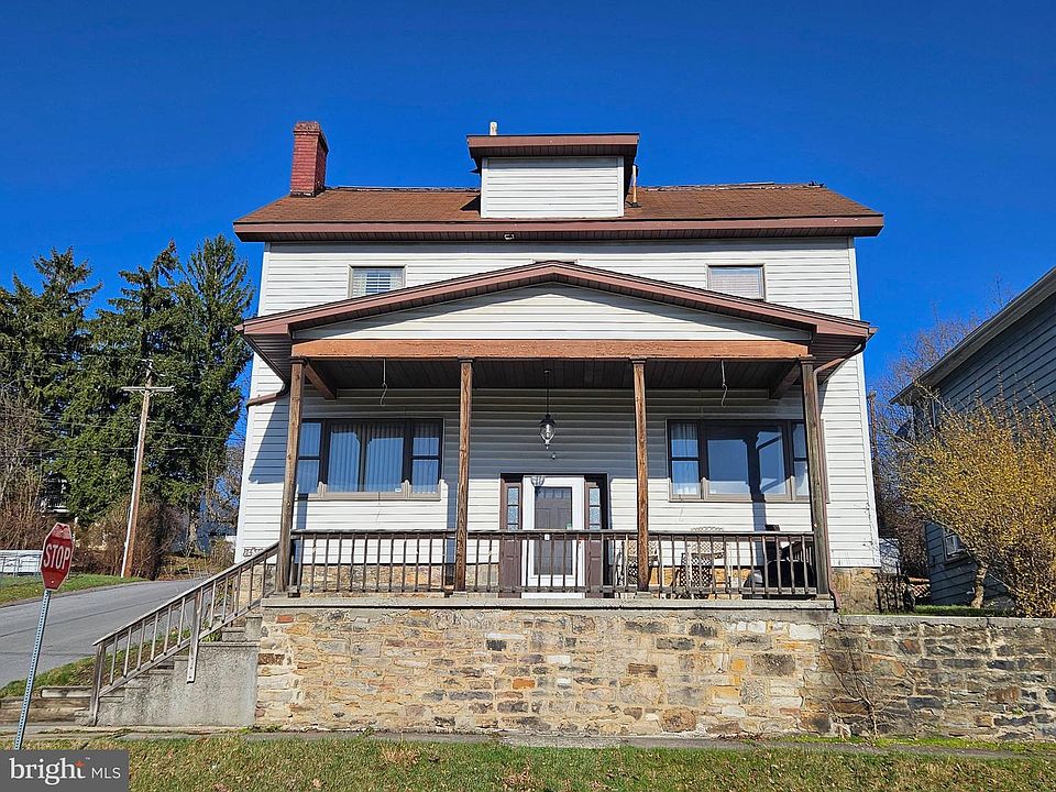 1st image of 2430 Oak Ave