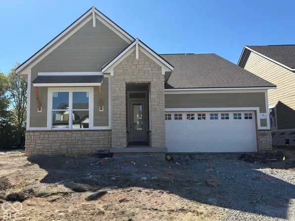 8841 Earhart Ln, Zionsville, IN 46077