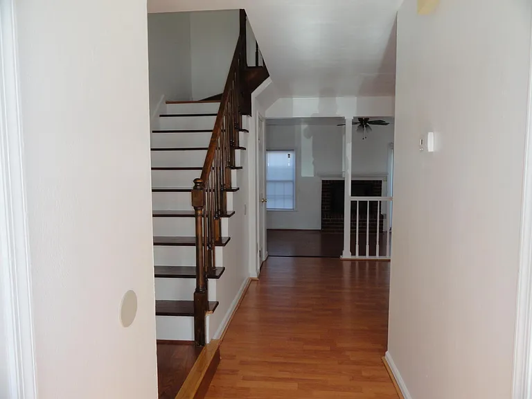 5634 Picadilly Ln — Photo 5