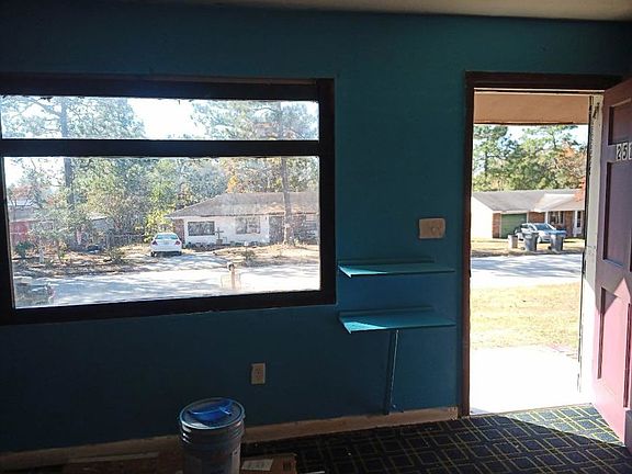 Additional Living Room