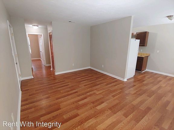2nd image of 106 Dixie Dr APT E