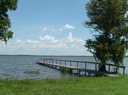 LAKE FRONT