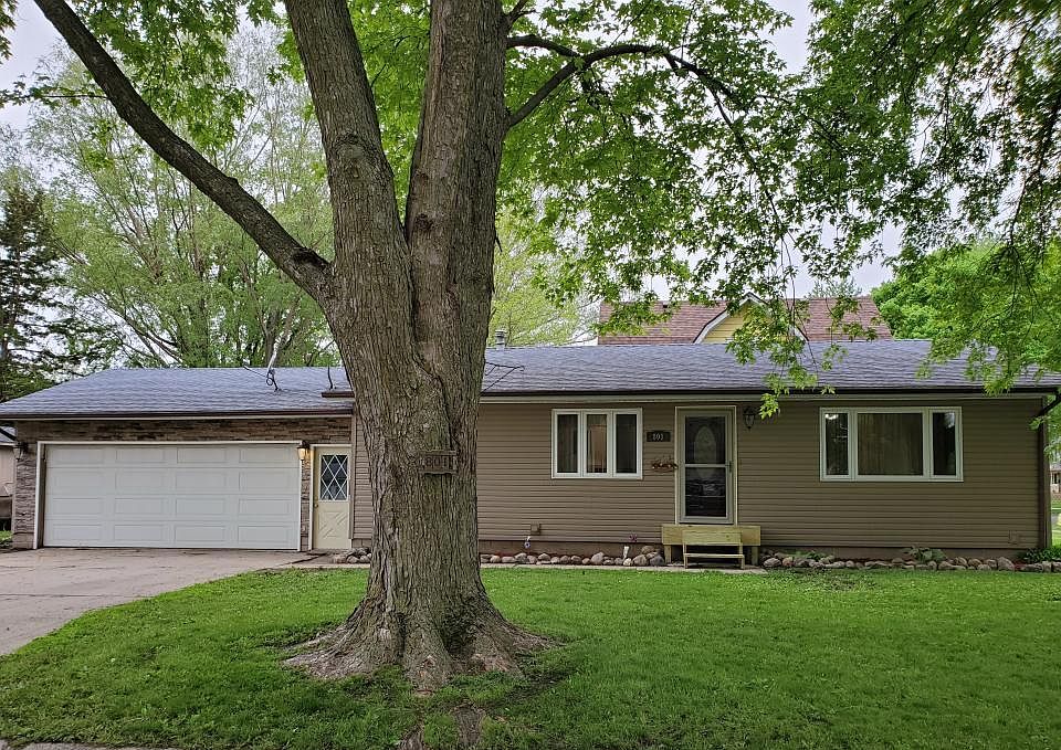 1st image of 801 Woolsey Ave