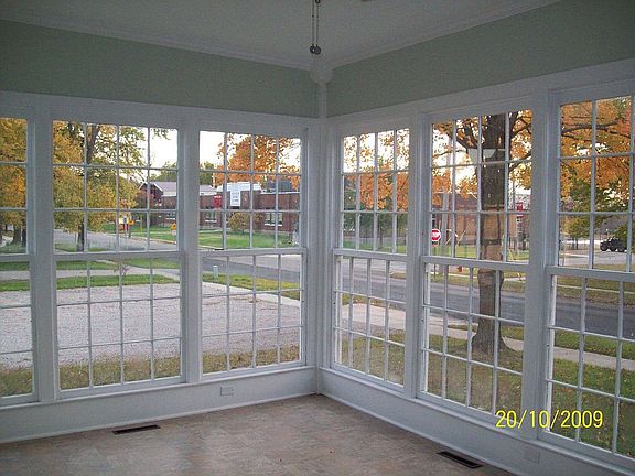 2 GORGEOUS SUNPORCHES.