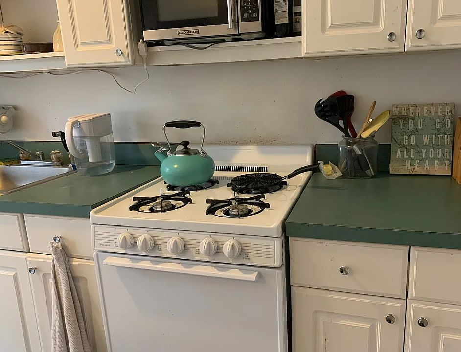 1st image of 19 Melvin Ave #4B