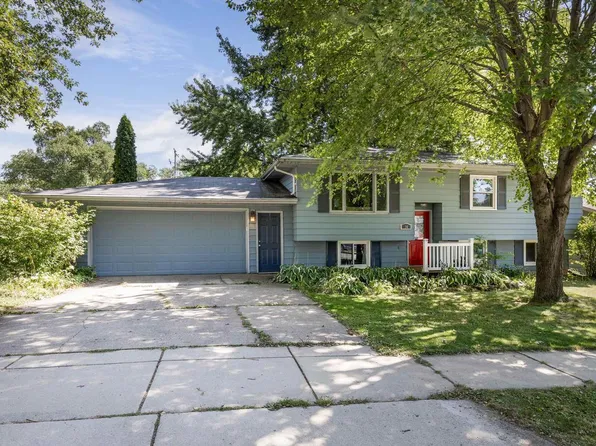 16 Edward Avenue, Edgerton, WI 53534