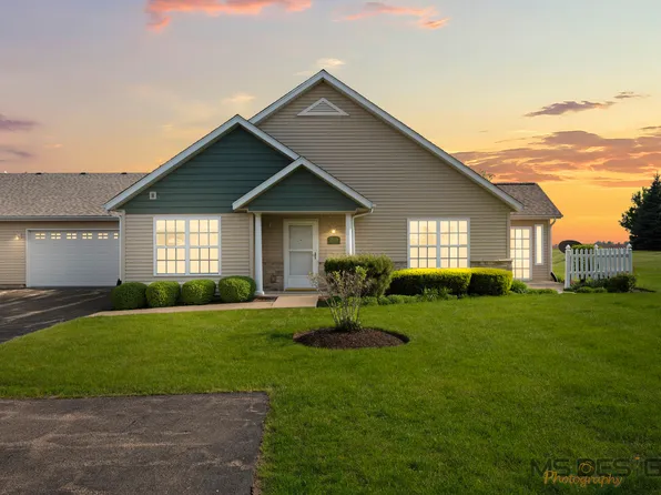 2113 Waterbury Ln W #2113, Sycamore, IL 60178