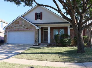 1023 San Antonio Dr, Forney, TX 75126