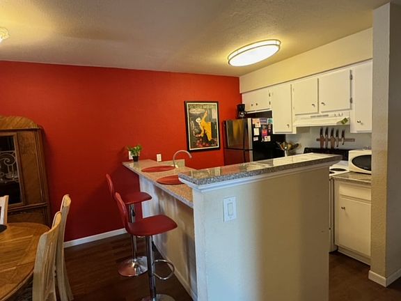 4th image of 6501 E Hill Dr APT 201
