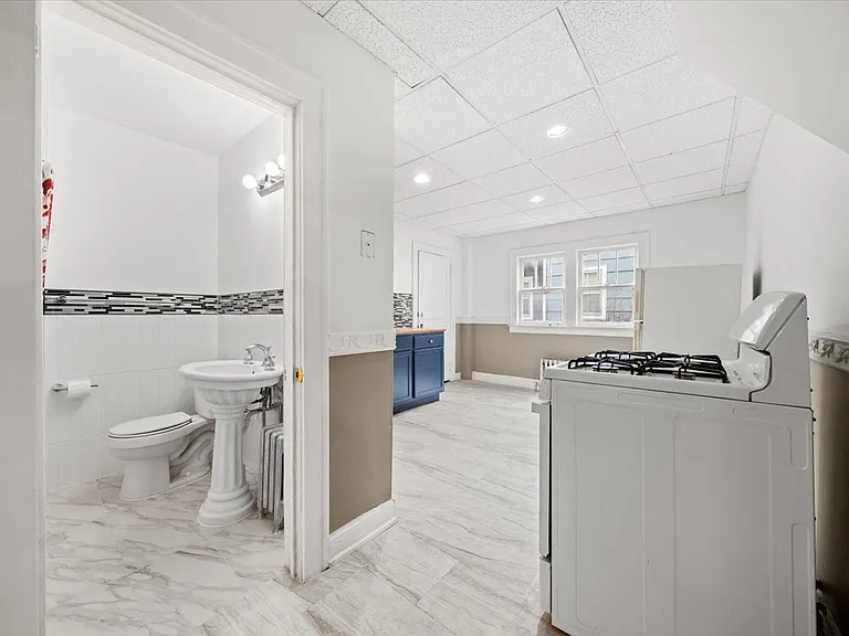 26 Doubleday St — Photo 17