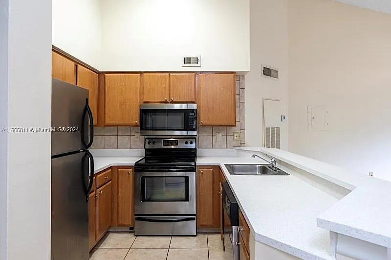 2445 SW 18th Ter #13