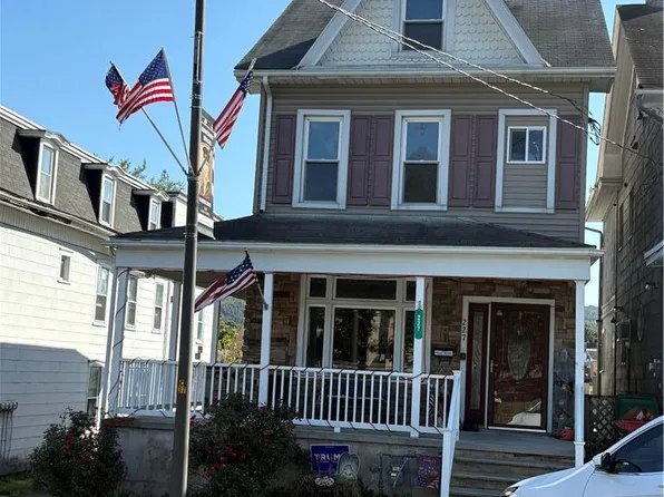 227 South St, Lehighton, PA 18235
