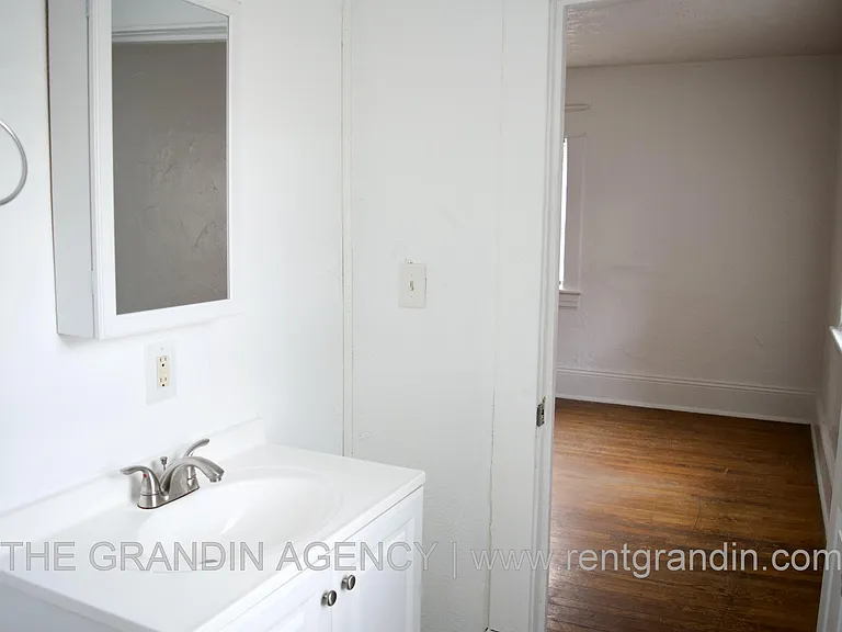 1624 Chapman Ave SW #A6 — Photo 11