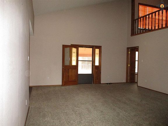 2nd image of 301 Lakeview Ter