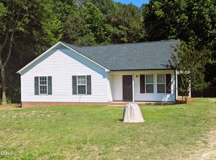 1901 Gladiolus Ln, Willow Spring, NC 27592