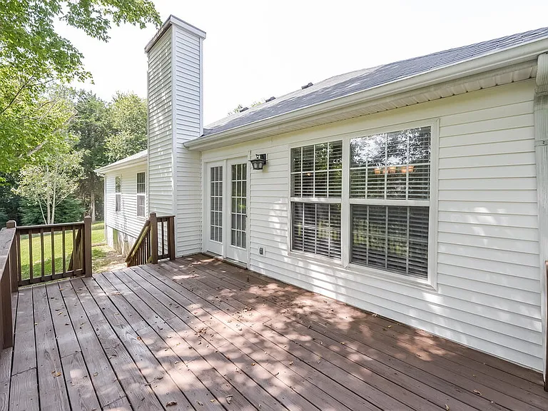 529 Leslie Ann Ct — Photo 15