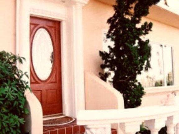 5th image of 4695 Paradise Dr