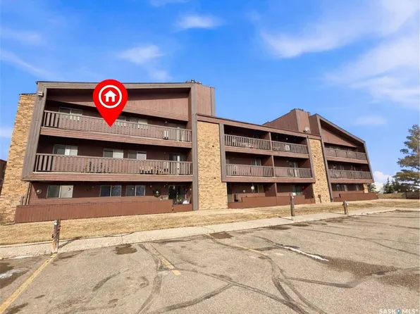 UNIT 301-1110 9th AVENUE NE, Swift Current, SK S9H 2S9