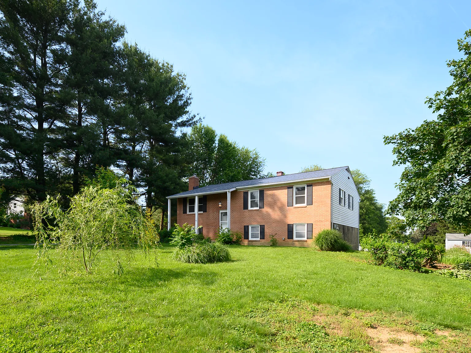 102 Roosevelt Road - 1 — Photo 1