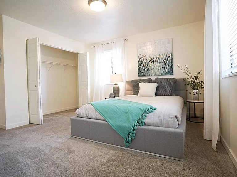 Goldstone Place Apartments — Photo 21