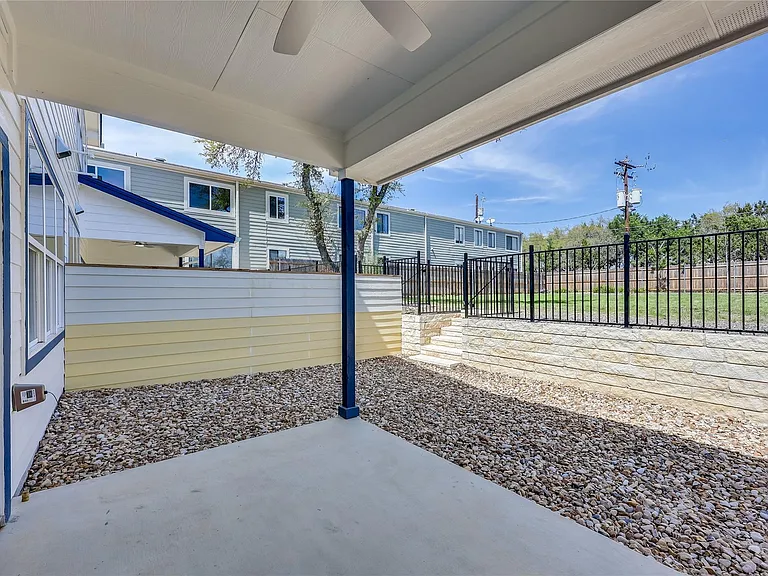 20502 Bonanza St #2 — Photo 9