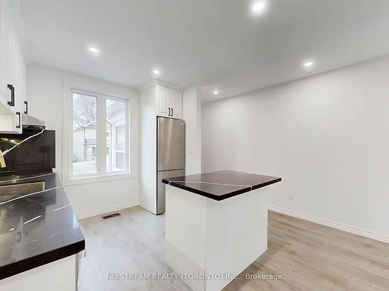 393 Jones Ave #UPPER — Photo 19
