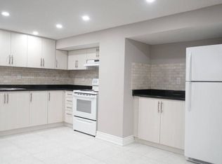 327 E 16th St, Hamilton, ON L9A4K1