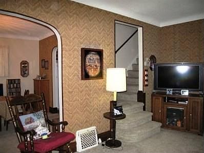3rd image of 506 N 17th Ave E