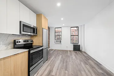 Rented by R New York