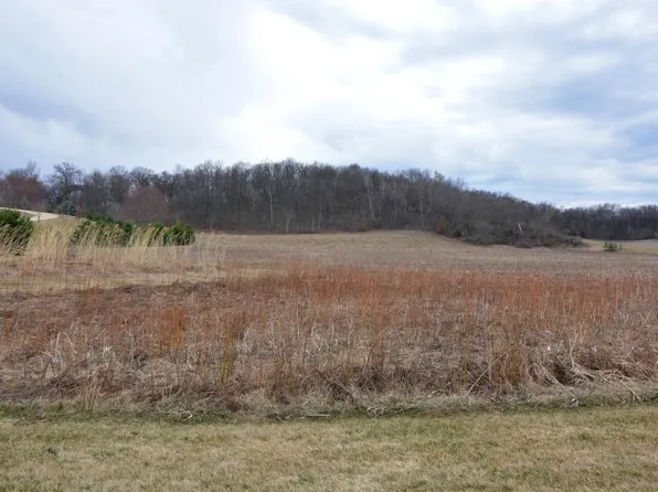 L4 Carter Road #4, Mazomanie, WI 53560