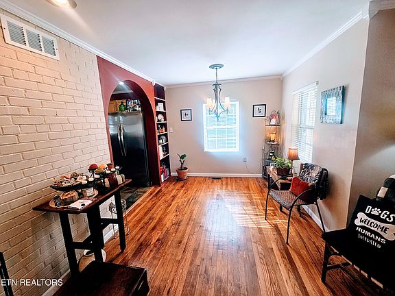 3rd image of 114 Gorgas Ln