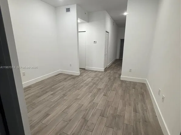 486 E 30th St #202, Hialeah, FL 33013